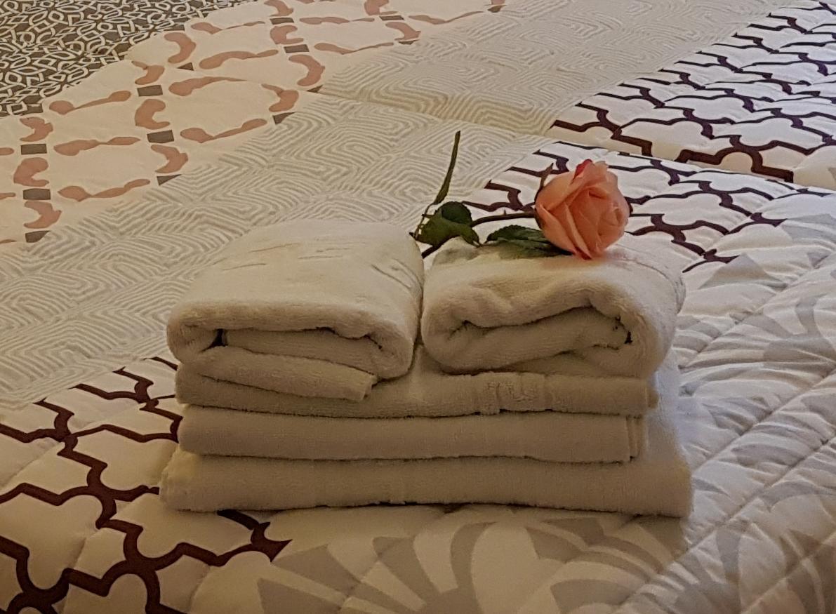 Hotel Azabache Susierra Onís Buitenkant foto