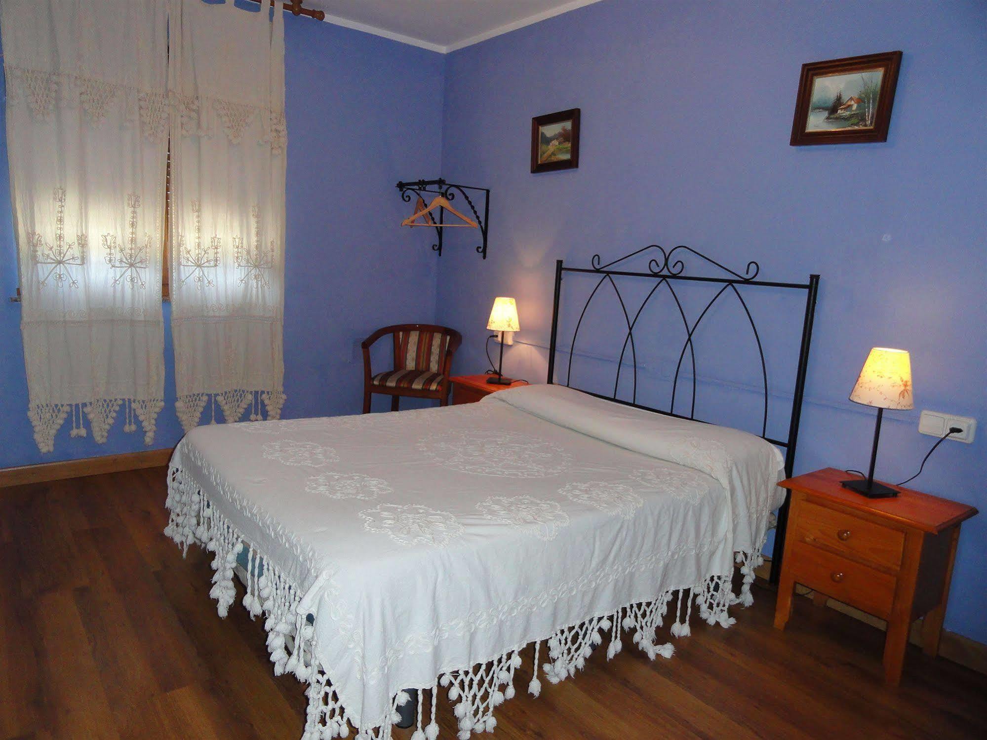 Hotel Azabache Susierra Onís Buitenkant foto